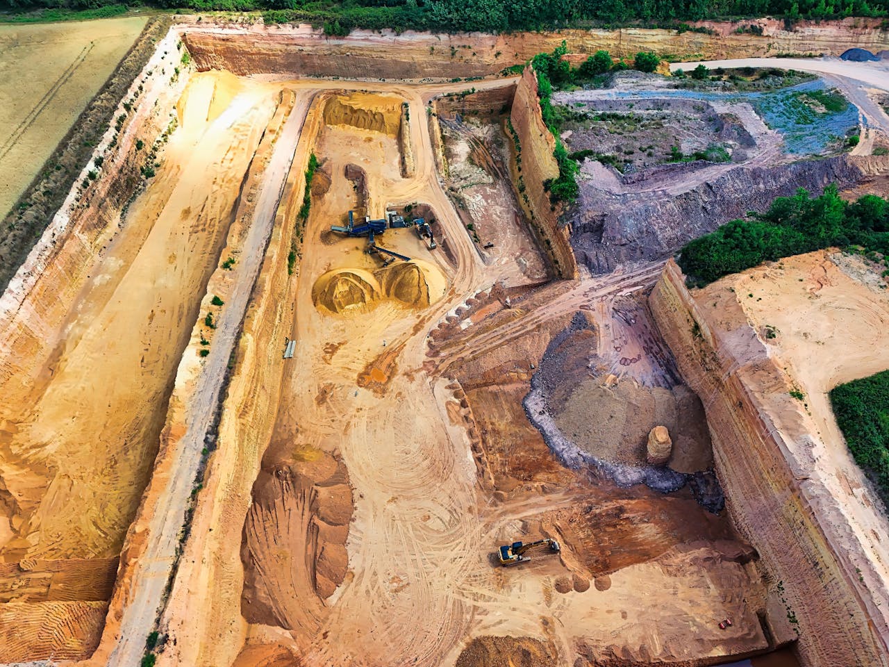 A modern gold mining facility in rural Liberia supported by yes! invest africa.