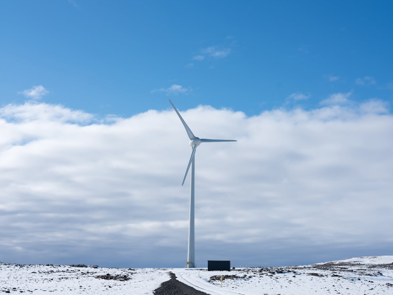 An integrated renewable energy project illustrating Iceland's Energy and yes! invest africa.