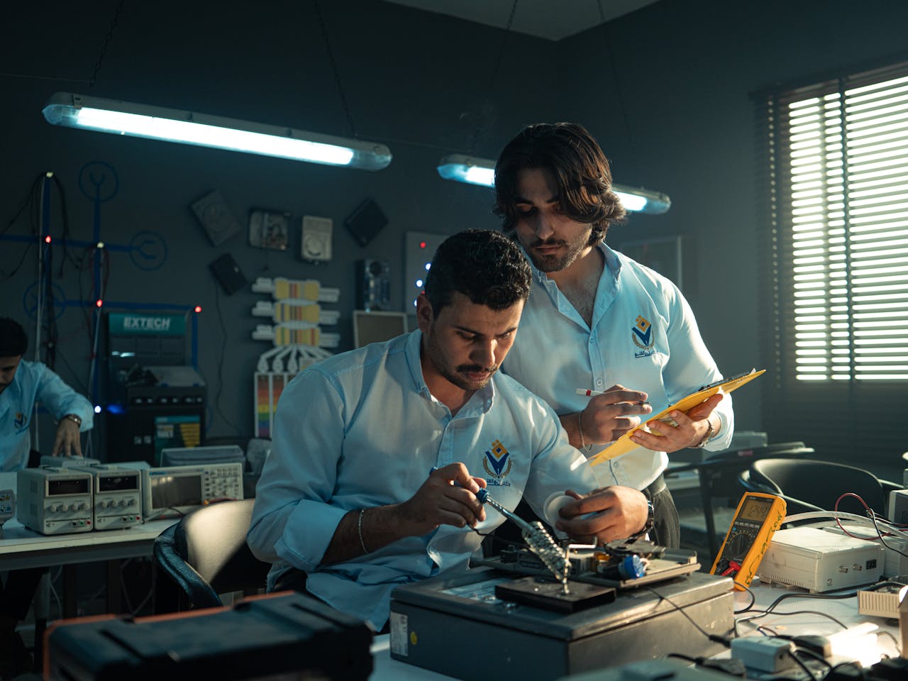 A modern tech workspace in Nairobi illustrating Korea's Tech Ventures by yes! invest africa.