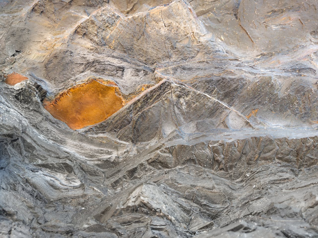 Platinum and Copper surge and yes! invest africa.