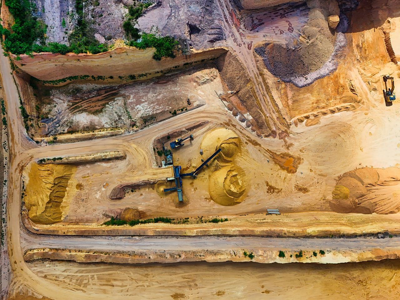 Mining Investment Case Studies in Africa: 5 Real Projects | Yes! Invest Africa